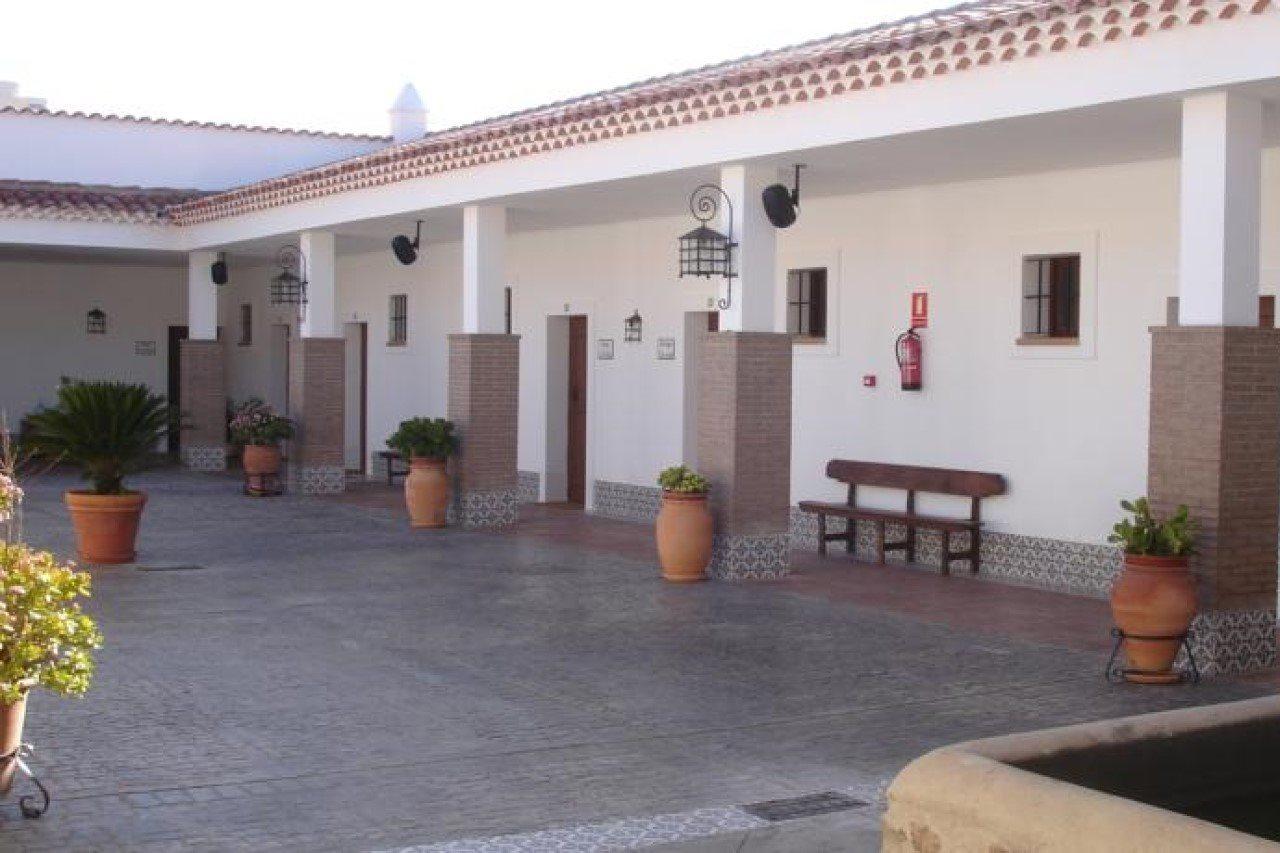 Hotel Rural Arroyo La Plata By Bossh Hotels Jerez De Los Caballeros Exteriör bild