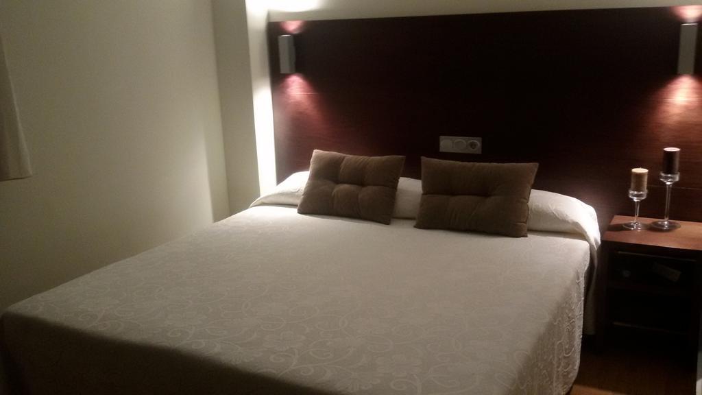 Hotel Rural Arroyo La Plata By Bossh Hotels Jerez De Los Caballeros Exteriör bild