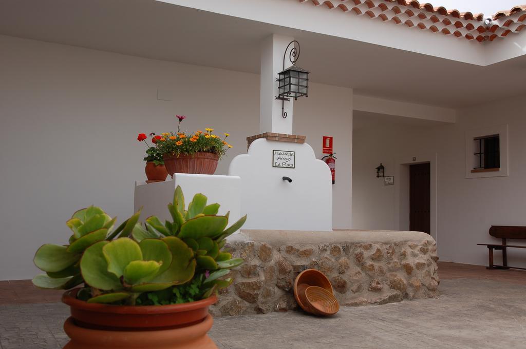 Hotel Rural Arroyo La Plata By Bossh Hotels Jerez De Los Caballeros Exteriör bild