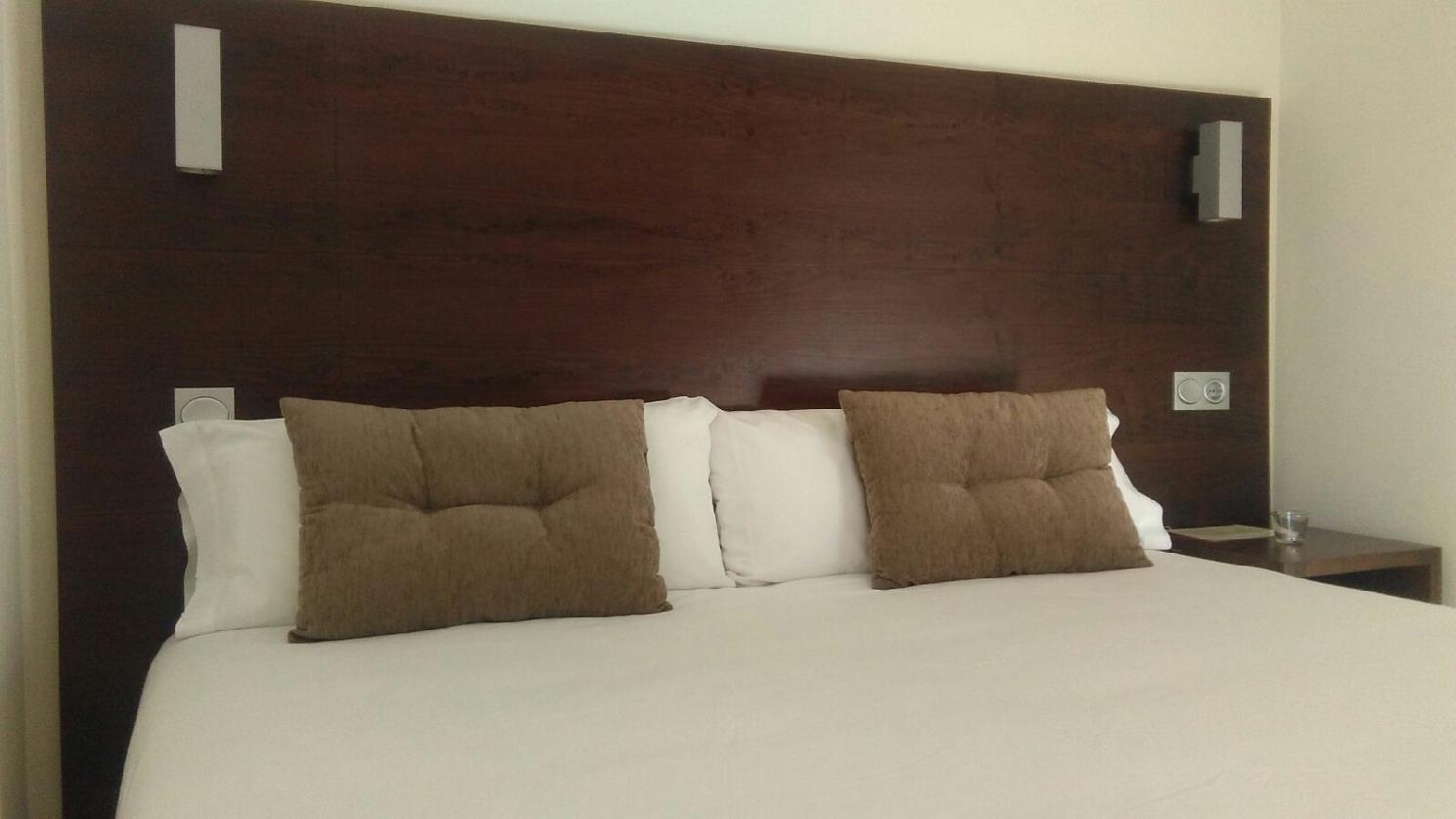 Hotel Rural Arroyo La Plata By Bossh Hotels Jerez De Los Caballeros Exteriör bild