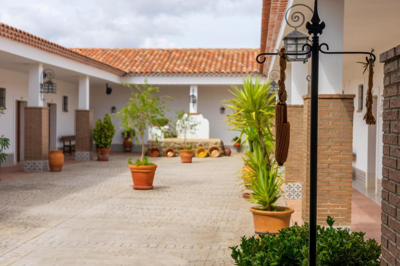 Hotel Rural Arroyo La Plata By Bossh Hotels Jerez De Los Caballeros Exteriör bild