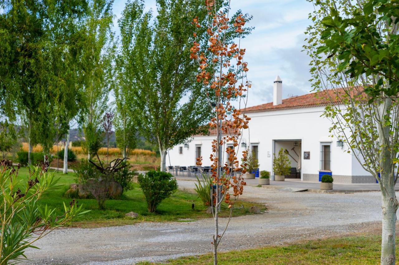 Hotel Rural Arroyo La Plata By Bossh Hotels Jerez De Los Caballeros Exteriör bild