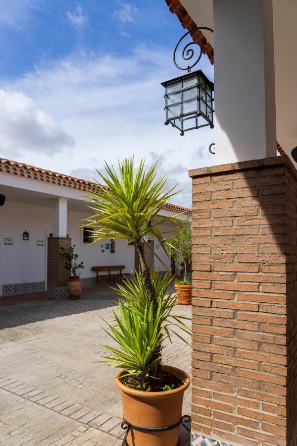 Hotel Rural Arroyo La Plata By Bossh Hotels Jerez De Los Caballeros Exteriör bild